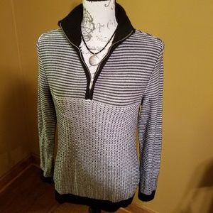 Beautiful understated Liz Claiborne zip sweater